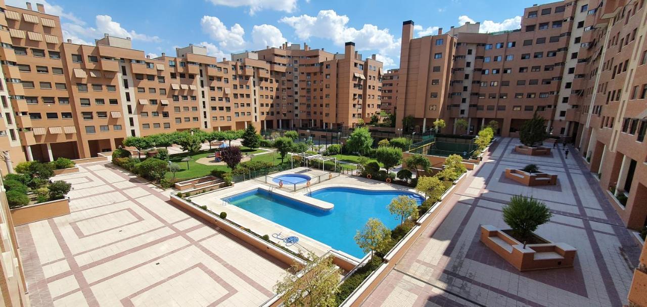 Residencial En Madrid Alquiler De Corta Estancia No Turistico Eksteriør bilde